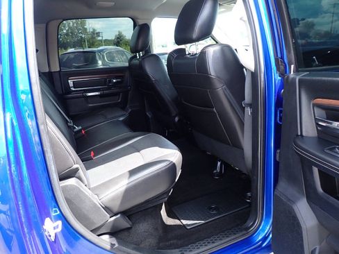 Used 2015 RAM 2500 Laramie AWD/4WD image 11