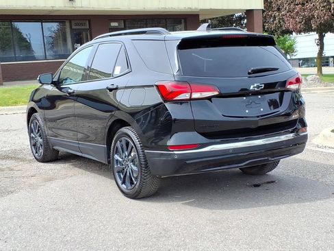 Used 2022 Chevrolet Equinox RS w/ RS Leather Package AWD/4WD image 3
