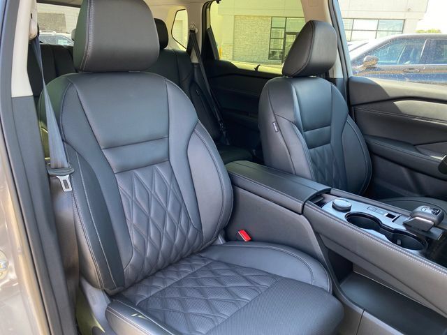 New 2026 Nissan Rogue Platinum AWD/4WD image 9