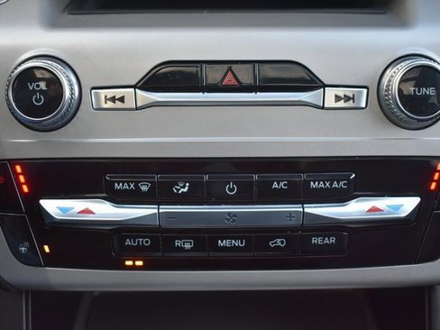 Used 2023 Ford Explorer XLT w/ Equipment Group 202A image 27