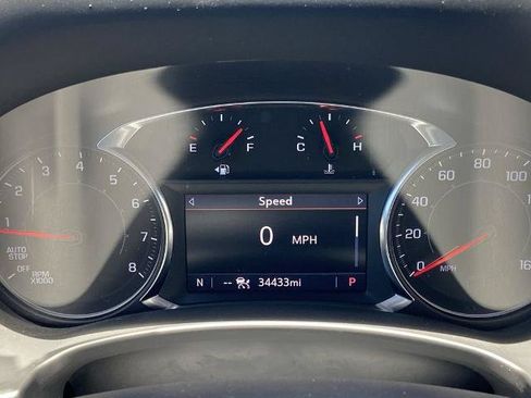 Used 2023 GMC Terrain SLT FWD image 7
