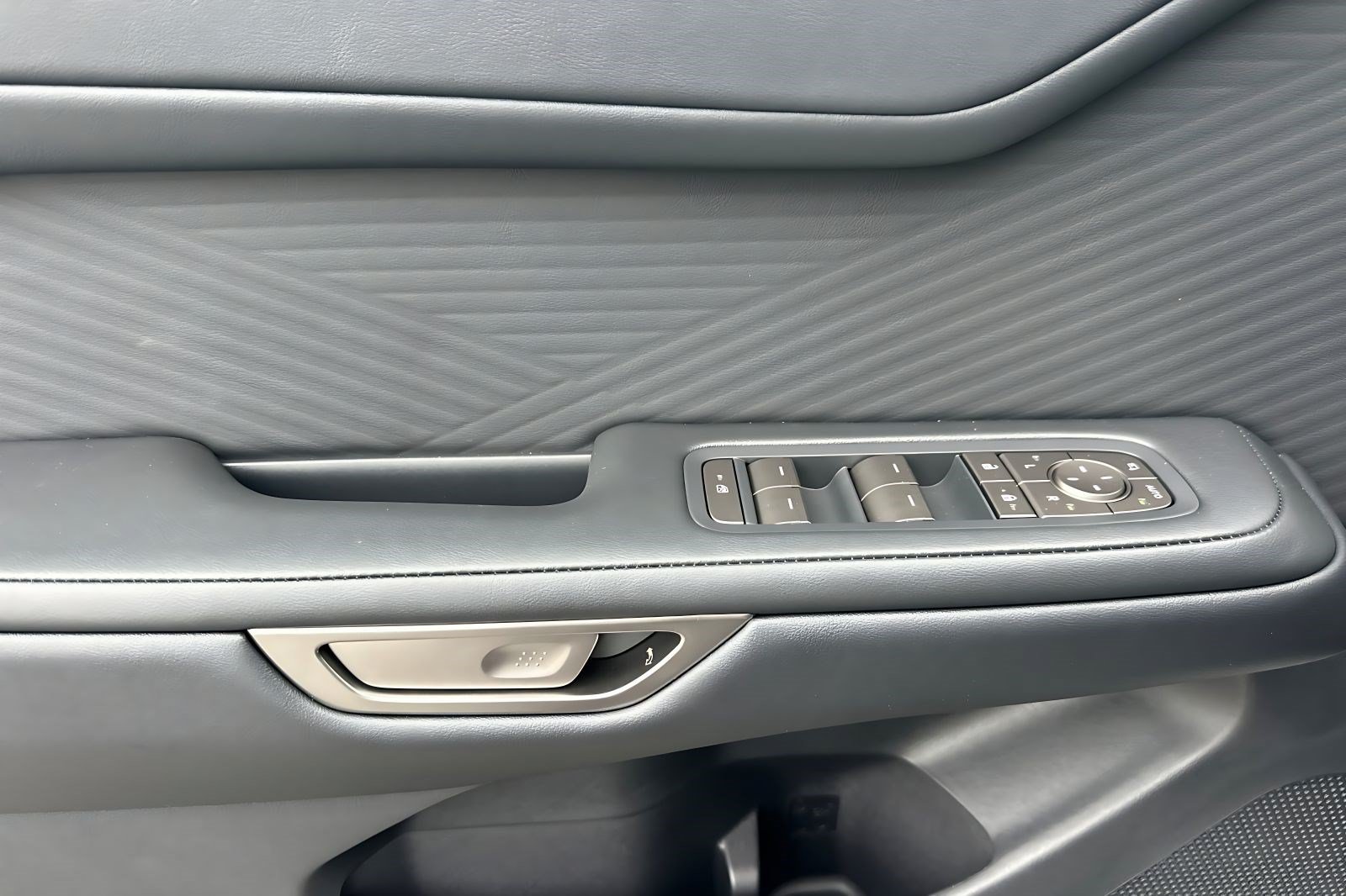 New 2026 Lexus ES 350e w/ Convenience Package FWD image 14