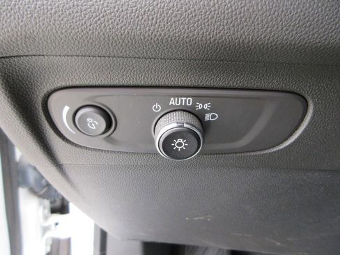 Certified 2023 Buick Envision Preferred image 22