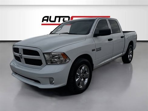 Used 2018 RAM 1500 Express image 3