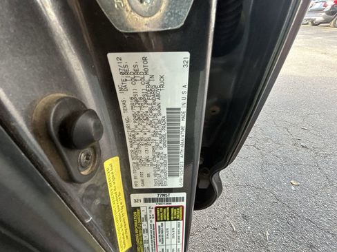 Used 2012 Toyota Tacoma PreRunner image 23