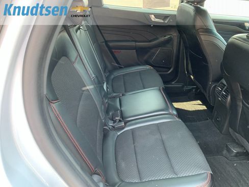 Used 2025 Ford Escape ST-Line Select AWD/4WD image 14