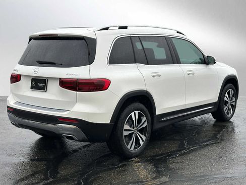 Used 2026 Mercedes-Benz GLB 250 4MATIC image 3