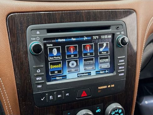 Used 2016 Chevrolet Traverse LT w/ Style and Technology Package image 33