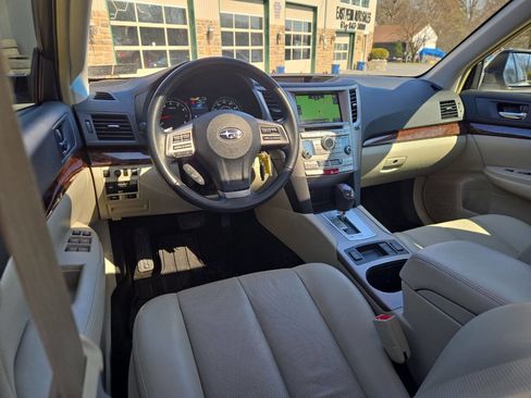 Used 2013 Subaru Legacy 3.6R Limited image 17