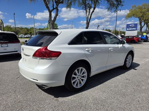 Used 2010 Toyota Venza image 3