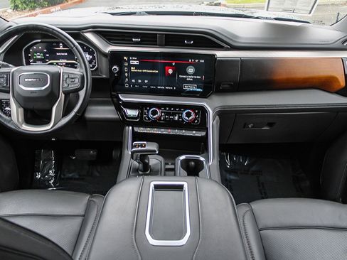 Used 2022 GMC Sierra 1500 Denali image 12