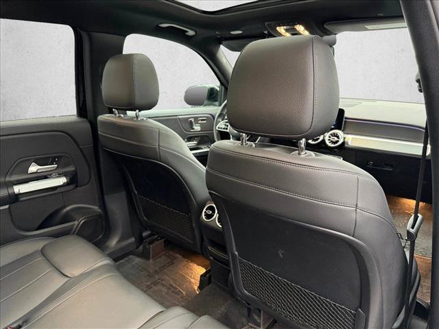 Used 2020 Mercedes-Benz GLB 250 4MATIC image 23