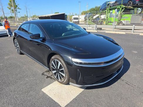 Used 2024 Lucid Air Pure RWD image 3