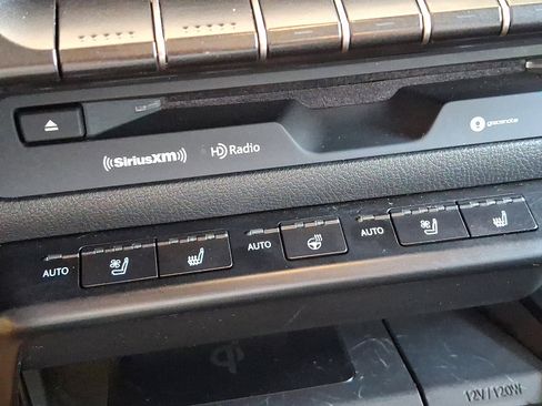 Used 2021 Lexus UX 250h w/ Premium Package image 27