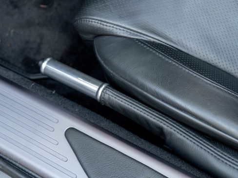 Used 2009 Aston Martin DB9 Volante image 14