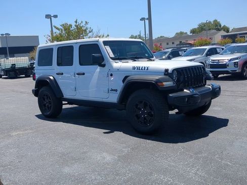 Used 2023 Jeep Wrangler Unlimited w/ Convenience Group AWD/4WD image 4
