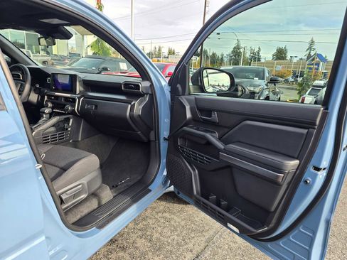 Certified 2025 Toyota 4Runner SR5 image 10