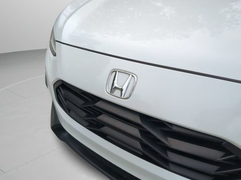 Used 2024 Honda HR-V Sport image 30