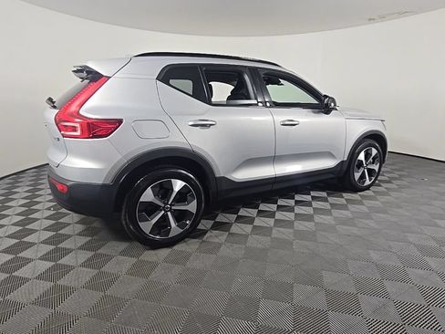 Certified 2023 Volvo XC40 B5 Ultimate w/ Climate Package AWD/4WD image 10