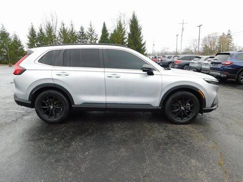 Used 2025 Honda CR-V Sport image 2