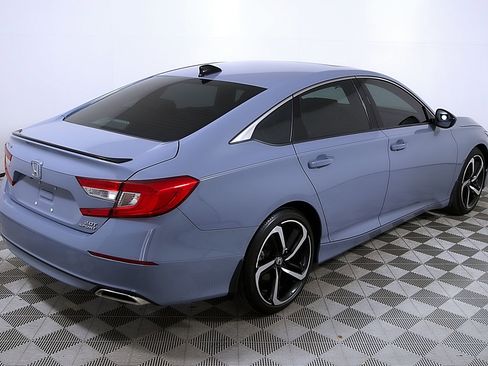 Used 2022 Honda Accord Sport image 7