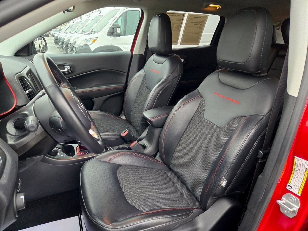 Used 2018 Jeep Compass Trailhawk w/ Cold Weather Group AWD/4WD image 16