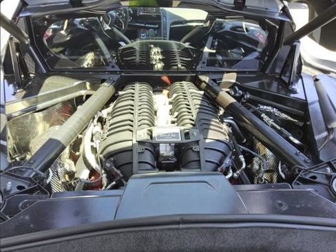 Used 2024 Chevrolet Corvette Z06 RWD image 8