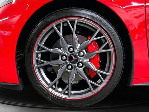 Used 2023 Chevrolet Corvette Stingray Preferred Cpe RWD image 9