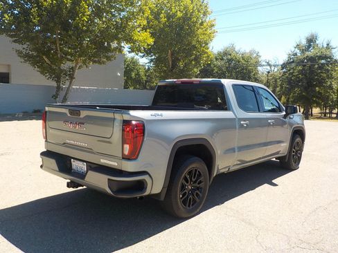 Used 2025 GMC Sierra 1500 Elevation w/ Preferred Package AWD/4WD image 7