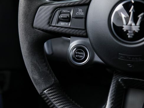 Certified 2022 Maserati MC20 Coupe RWD image 36