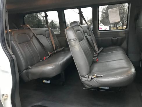 Used 2022 Chevrolet Express 2500 LS image 33