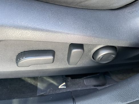 Used 2022 Subaru Outback Premium image 13