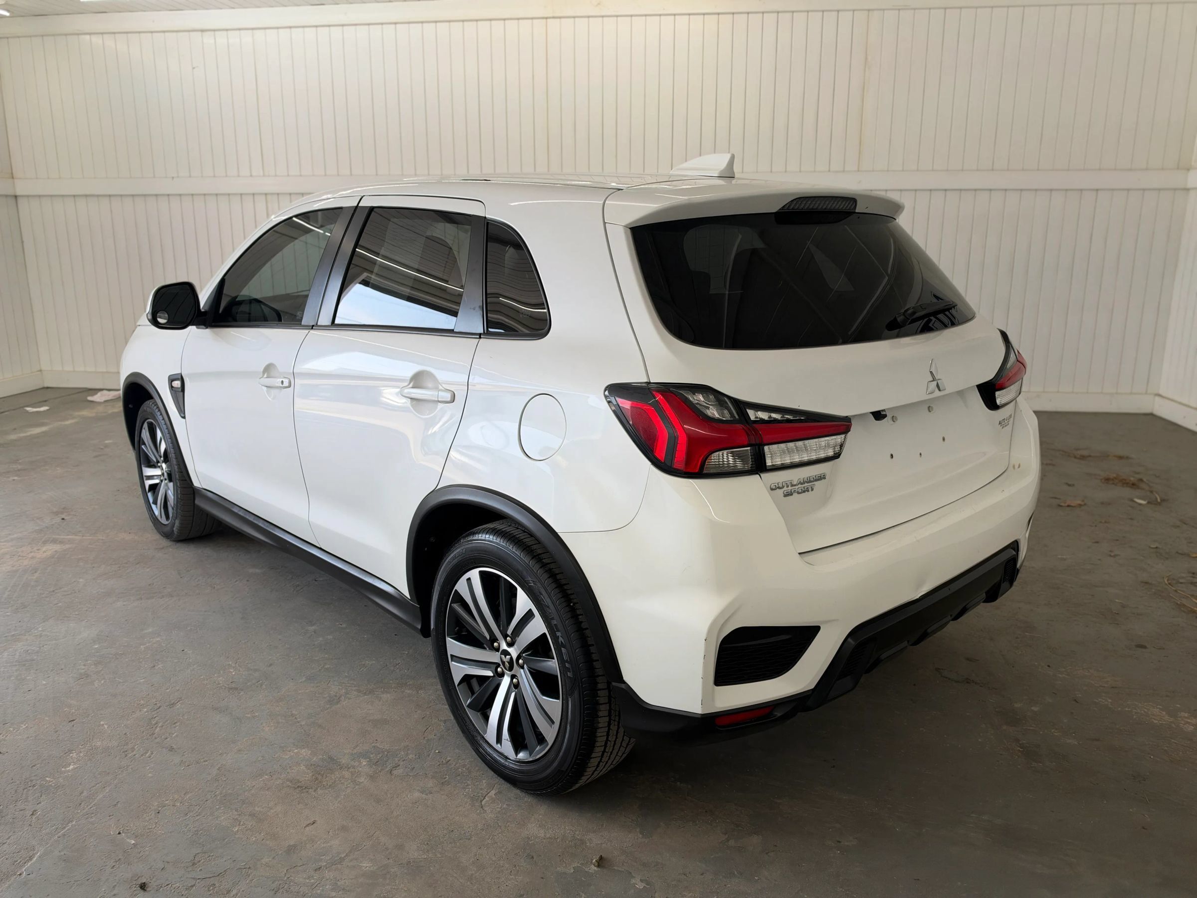 Used 2020 Mitsubishi Outlander Sport ES FWD image 7