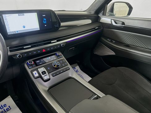 Used 2024 Hyundai Palisade Calligraphy image 23