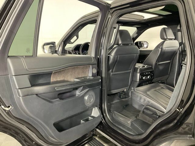 Used 2021 Ford Expedition Limited AWD/4WD image 33