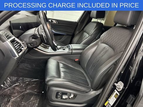 Used 2025 BMW X5 xDrive50e AWD/4WD image 3