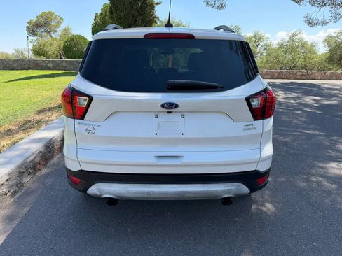 Used 2019 Ford Escape SEL FWD image 4