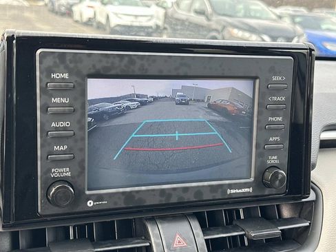 Used 2022 Toyota RAV4 XLE image 12