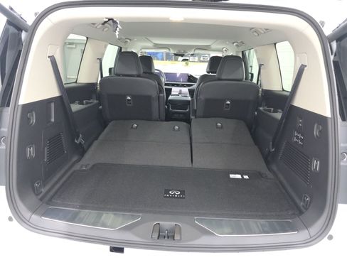 New 2026 INFINITI QX80 Luxe w/ Cargo Package AWD/4WD image 17