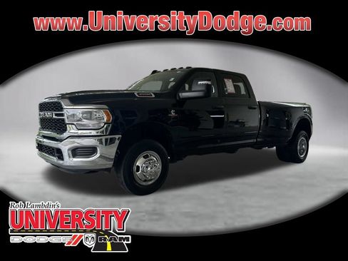 Used 2024 RAM 3500 Tradesman w/ Chrome Appearance Group AWD/4WD image 1