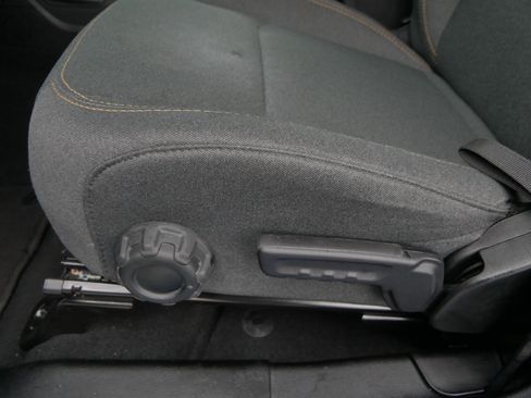 Used 2024 Jeep Wrangler Sport S image 21