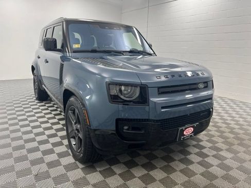 Used 2023 Land Rover Defender 110 X-Dynamic SE AWD/4WD image 1