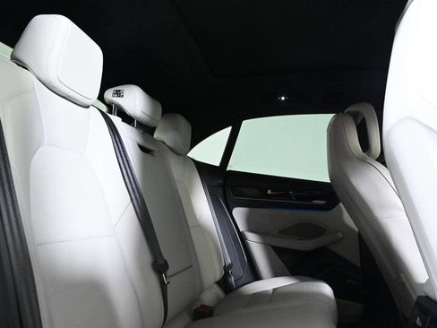 Certified 2025 Porsche Macan 4S Electric image 19