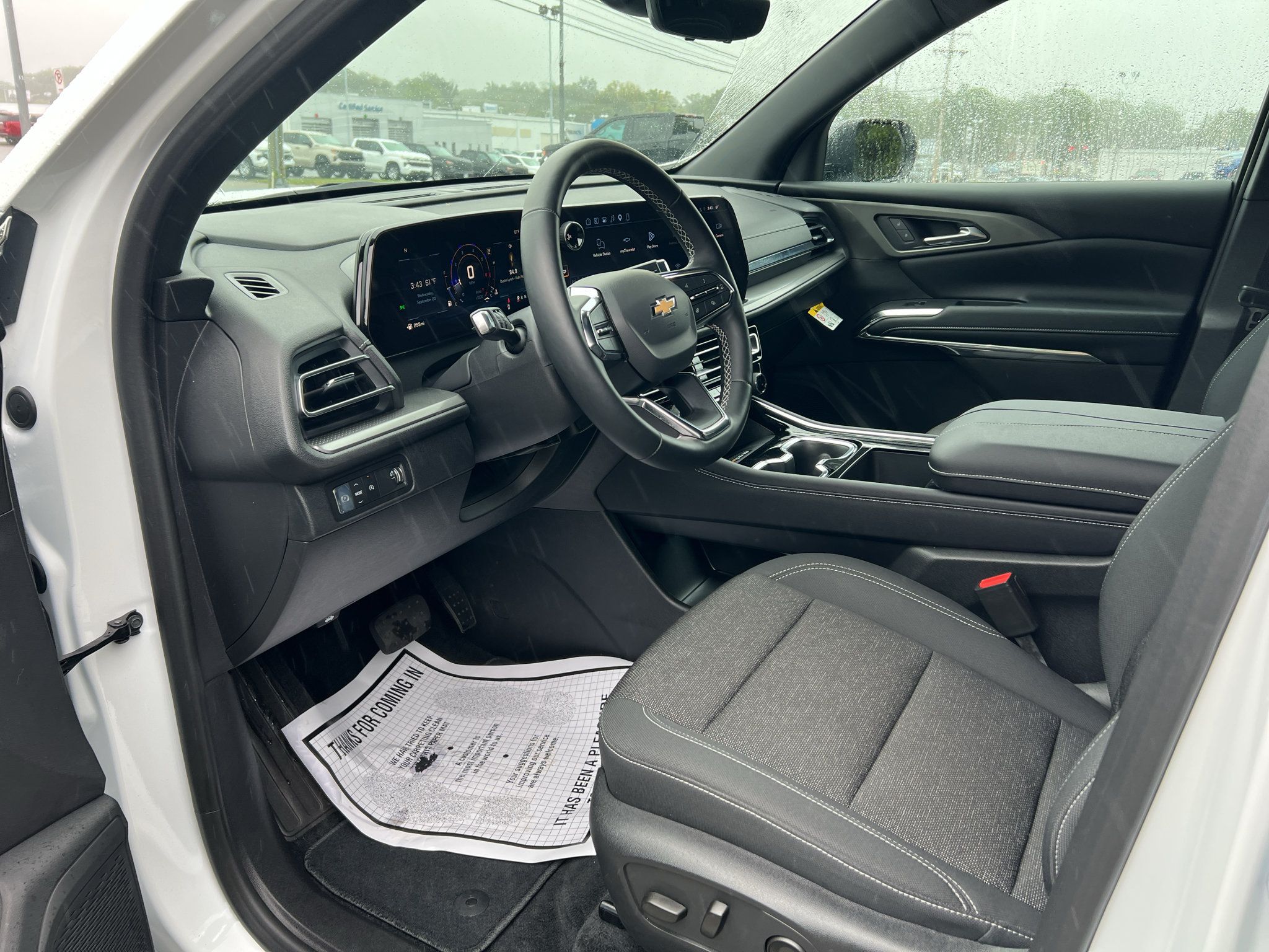 Used 2026 Chevrolet Traverse LT w/ Driver Confidence Package FWD image 13
