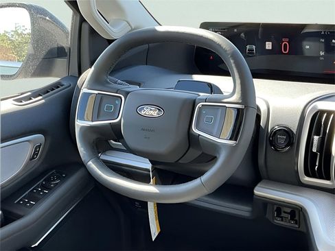 New 2025 Ford Expedition Max Active image 24