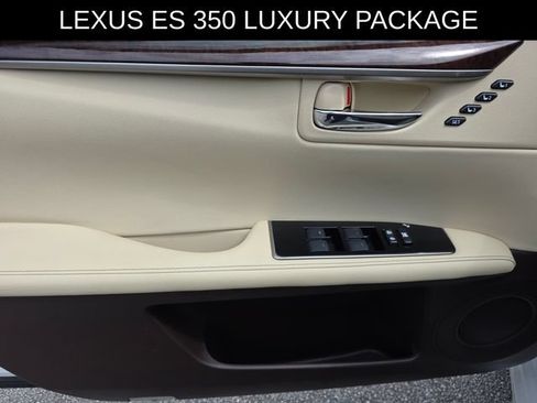 Used 2016 Lexus ES 350 w/ Luxury Package w/Wood Trim FWD image 24