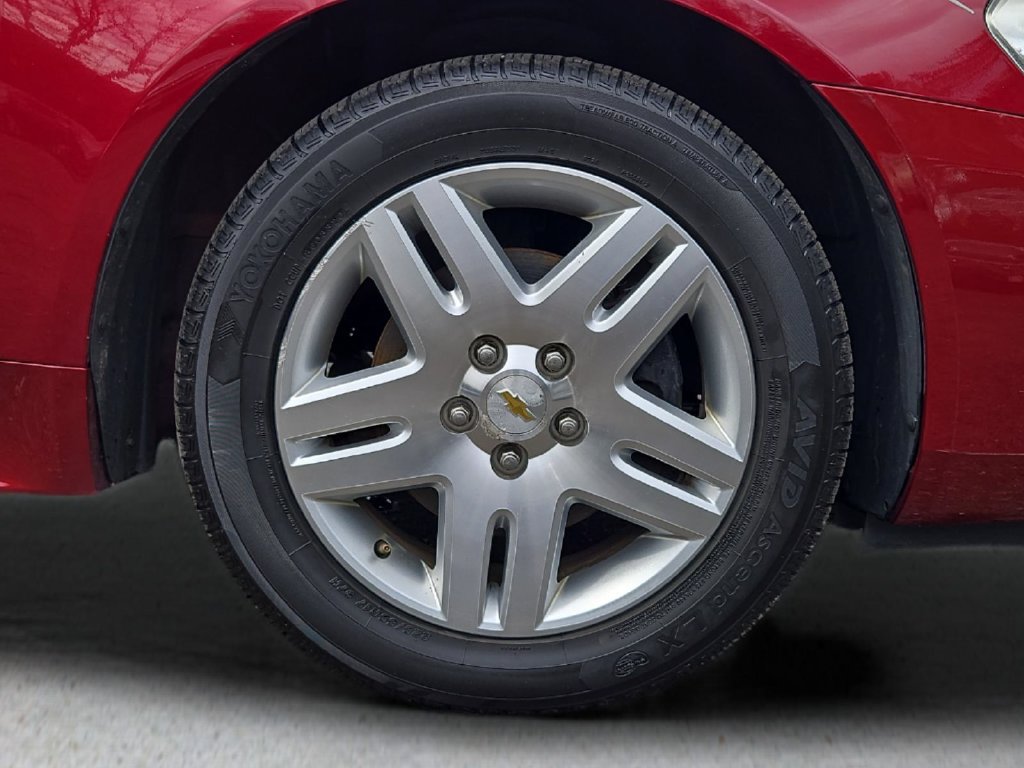 Used 2011 Chevrolet Impala LT FWD image 11