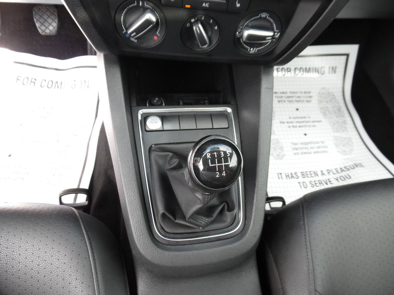 Used 2017 Volkswagen Jetta SE FWD image 16