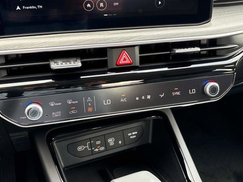 New 2025 Kia K5 EX FWD image 30