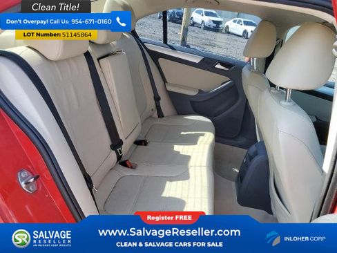 Used 2013 Volkswagen Jetta SE image 3